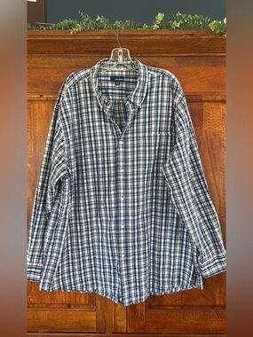 Basic Editions Navy and White Plaid Casual Button-Down Shirt